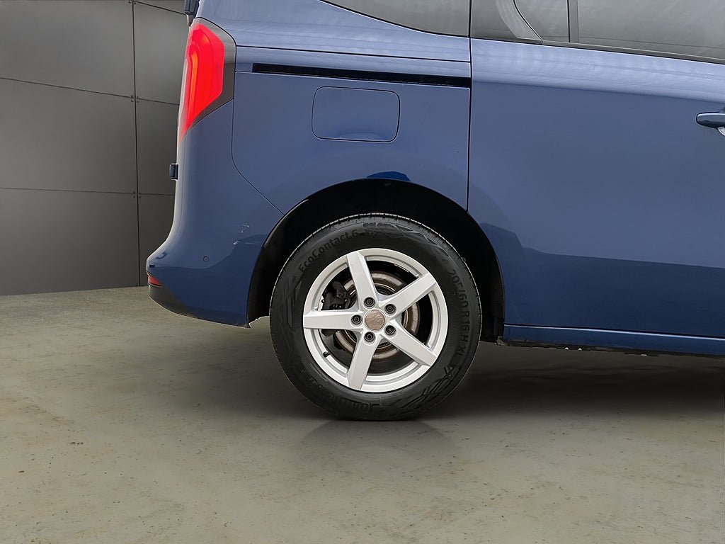 Vehicle Image 31