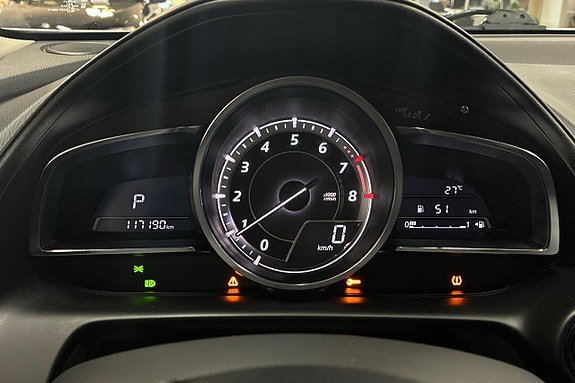 Vehicle Image 17