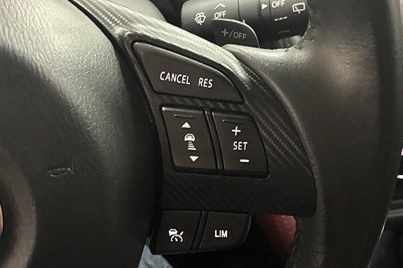 Vehicle Image 24