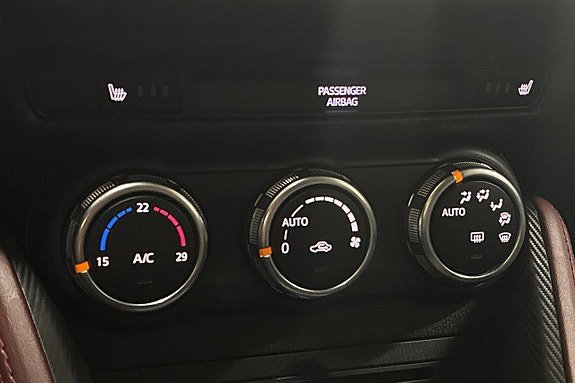 Vehicle Image 26