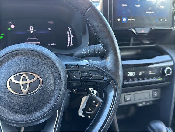 Vehicle Image 17