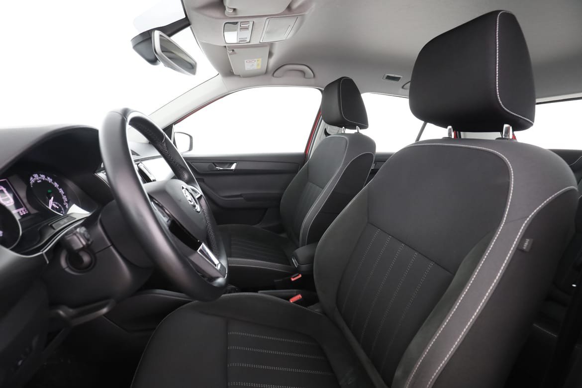 Vehicle Image 11