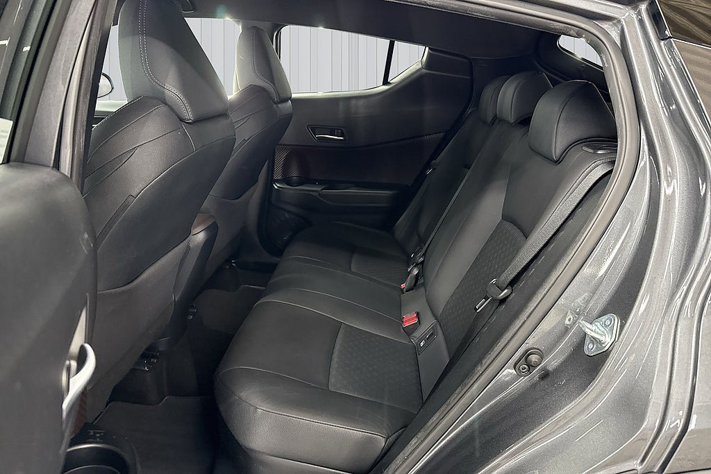 Vehicle Image 19