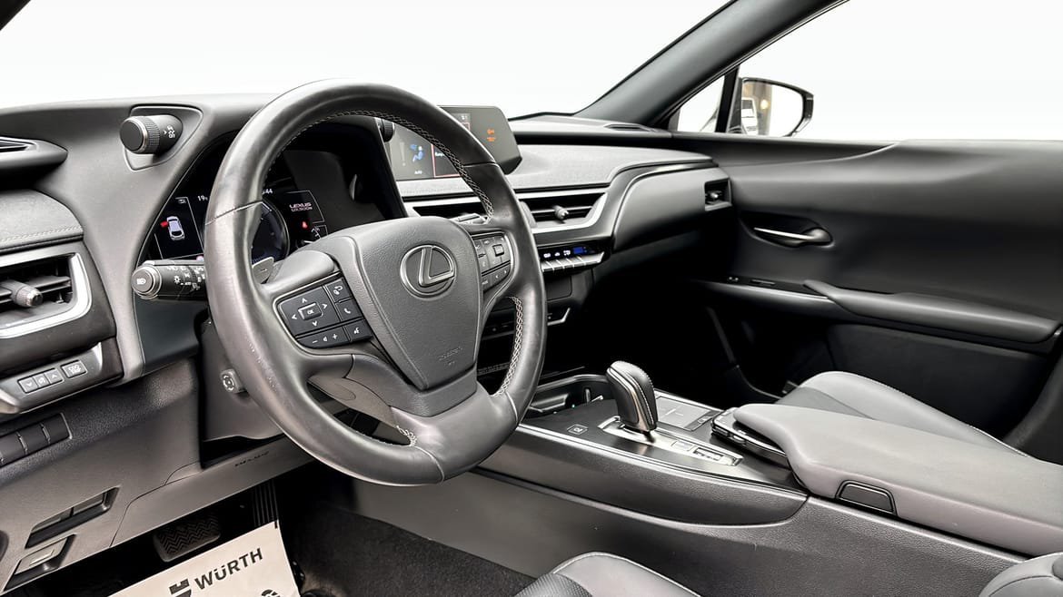 Vehicle Image 7