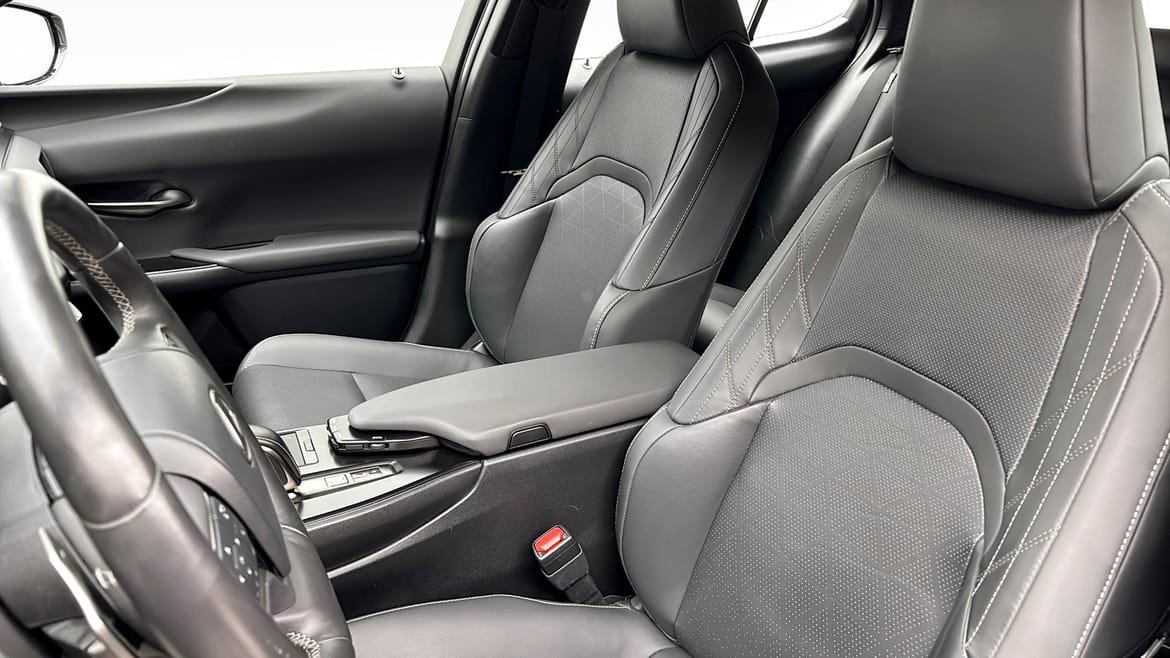 Vehicle Image 8