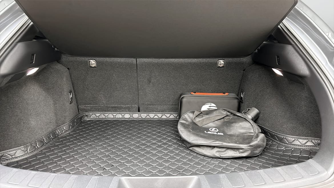 Vehicle Image 12
