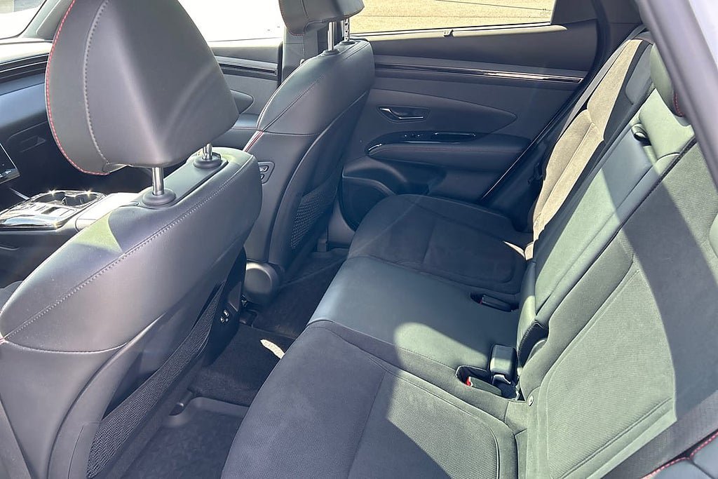 Vehicle Image 12