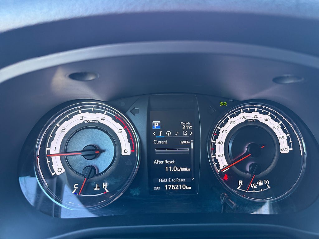 Vehicle Image 11