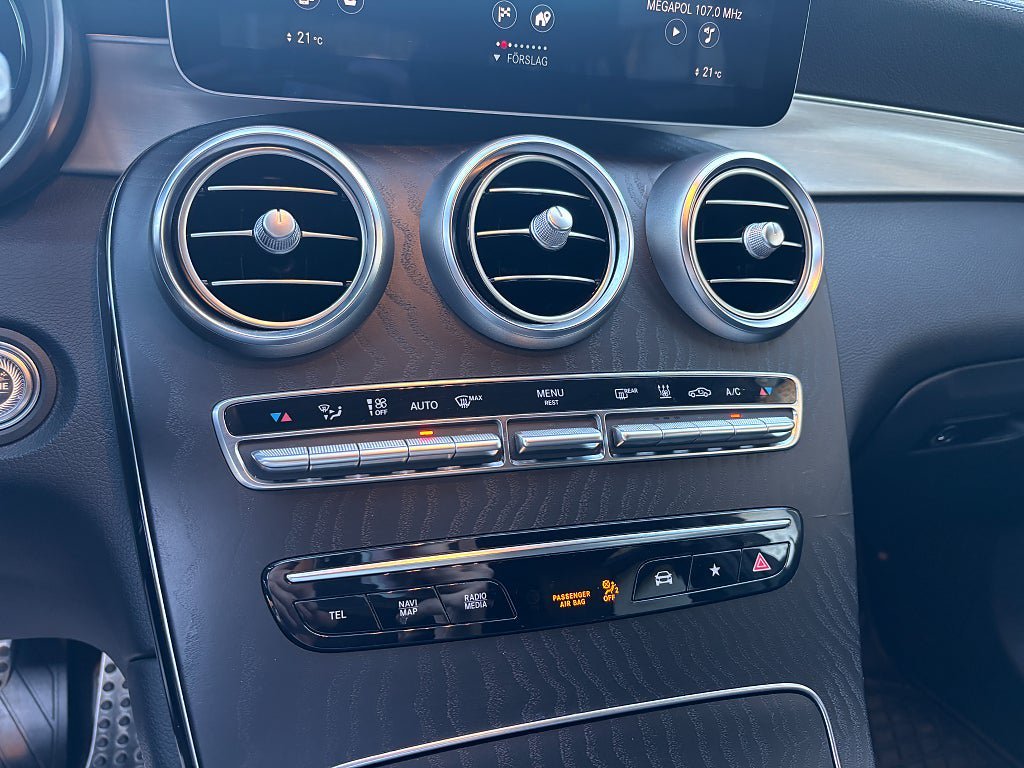 Vehicle Image 27