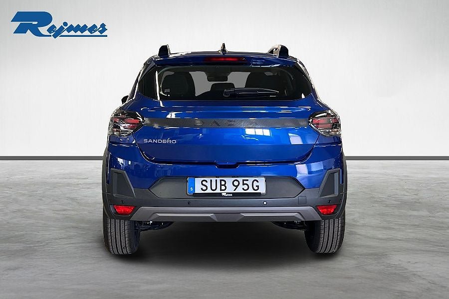 Vehicle Image 15