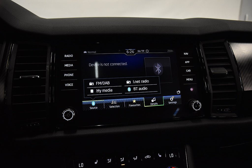Vehicle Image 21