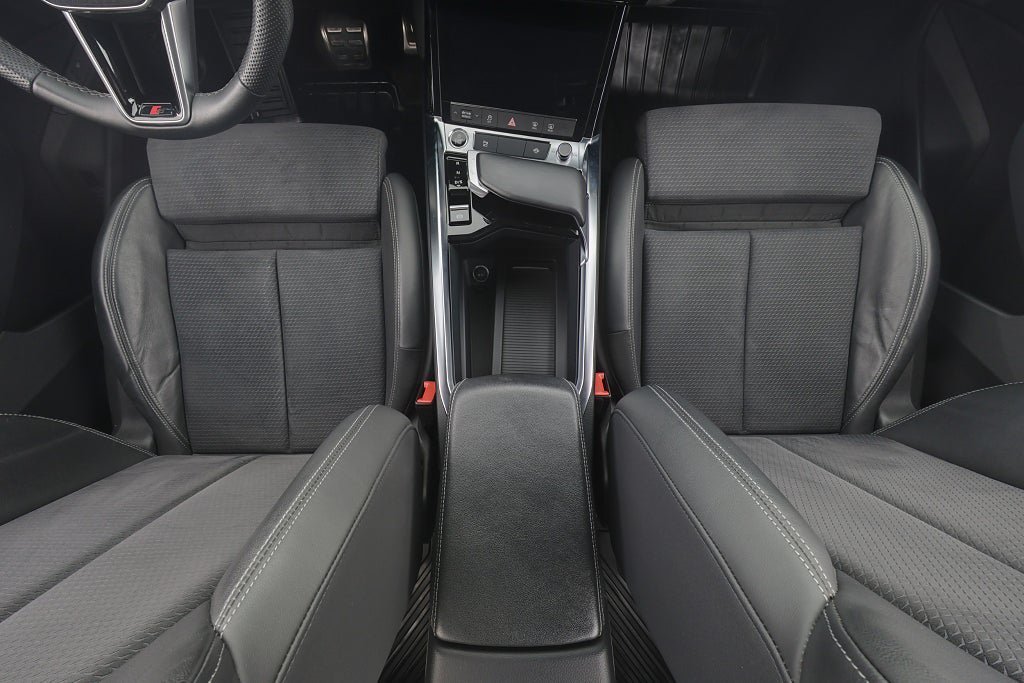 Vehicle Image 15