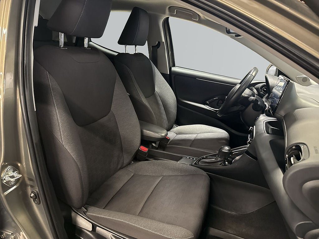 Vehicle Image 7