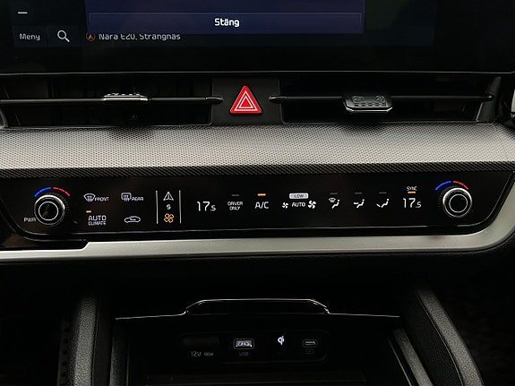 Vehicle Image 26