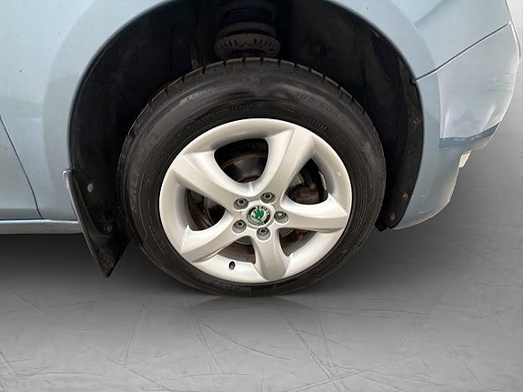 Vehicle Image 26