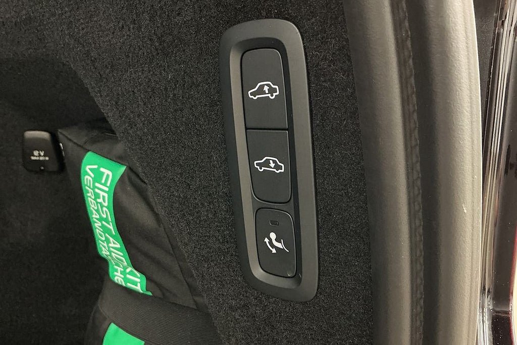 Vehicle Image 26