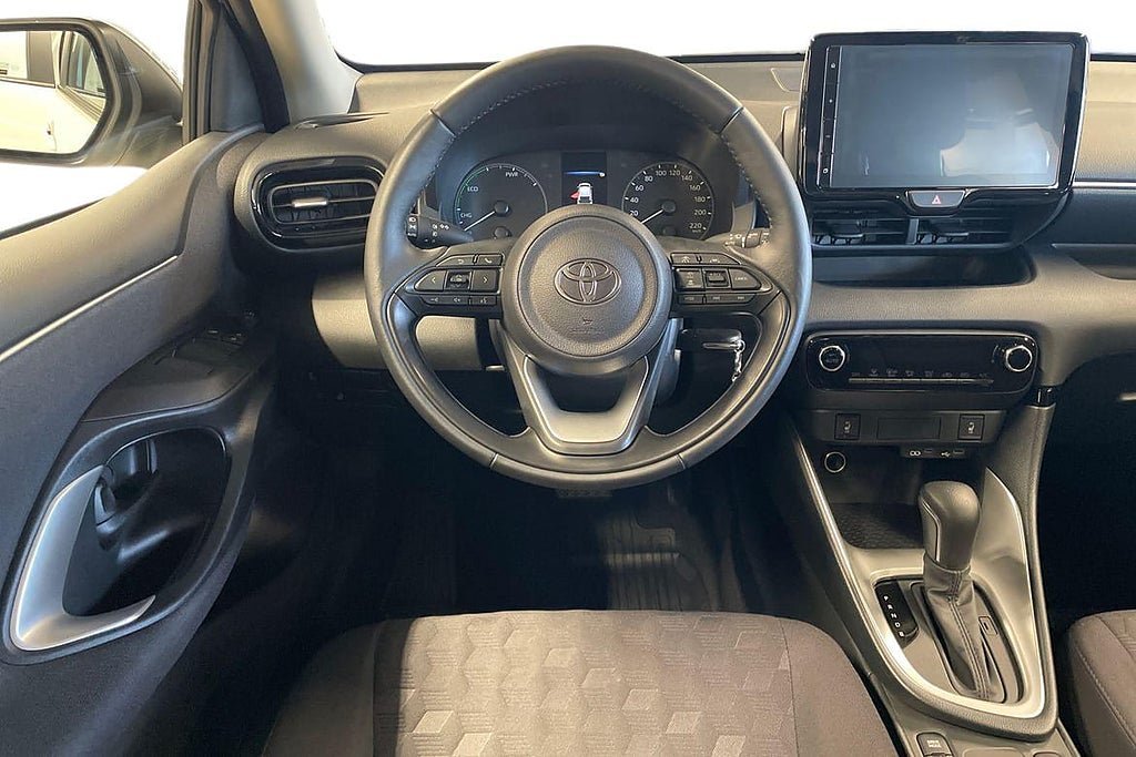 Vehicle Image 11