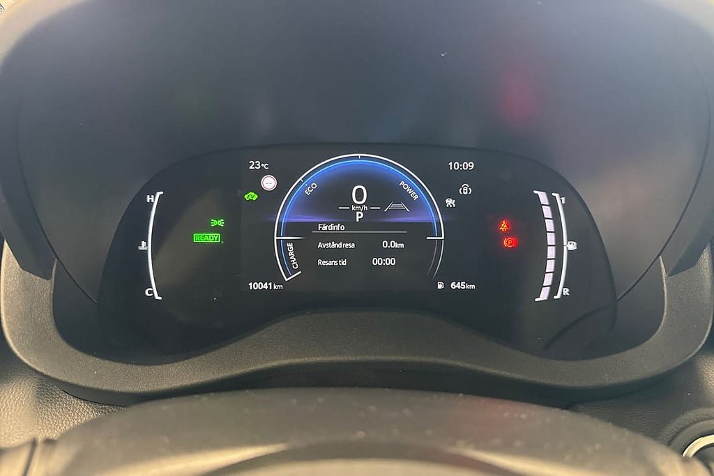 Vehicle Image 16