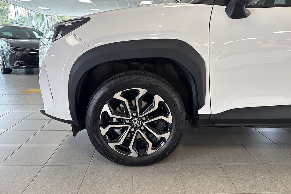 Vehicle Image 17