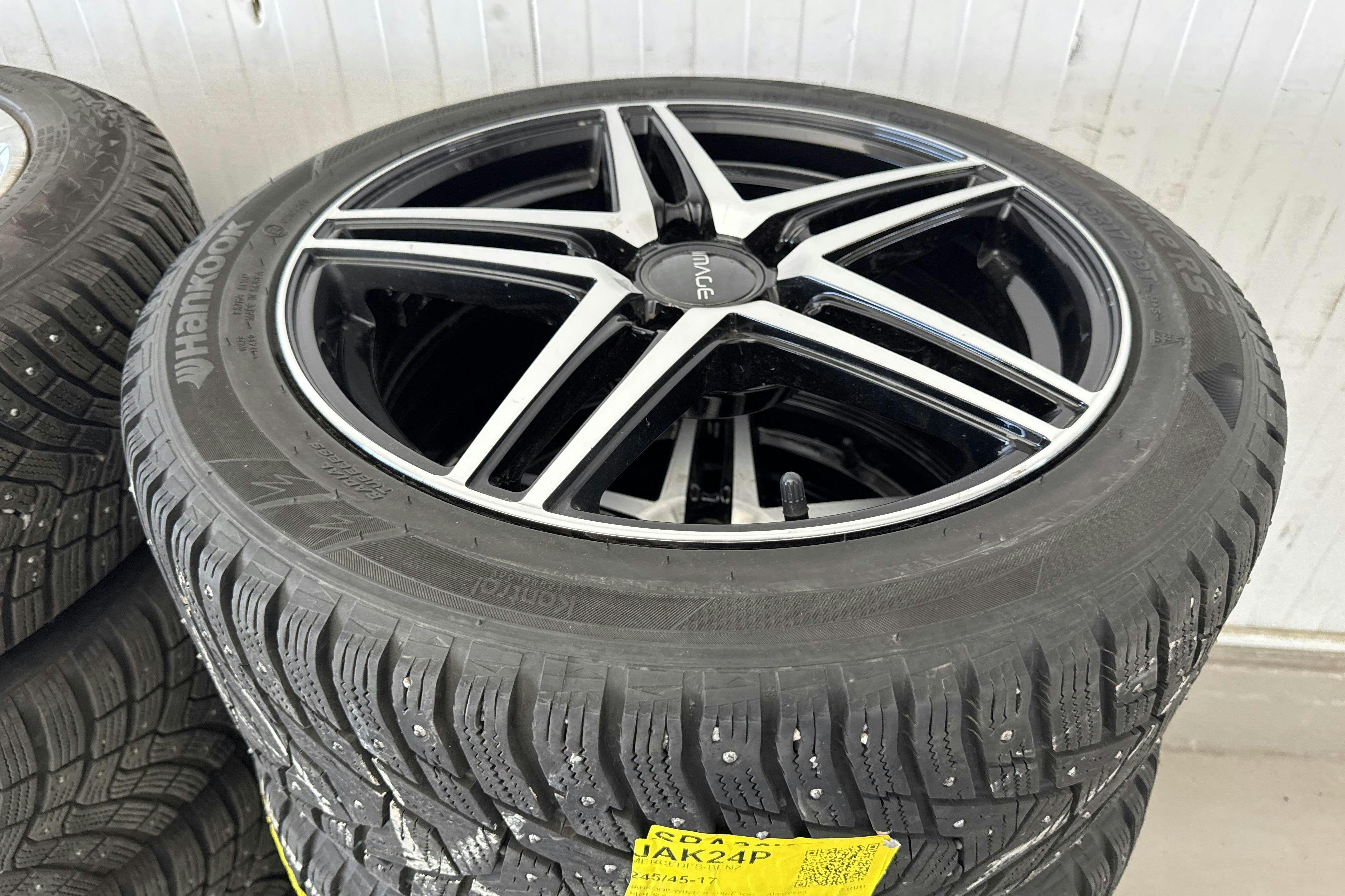 Vehicle Image 21
