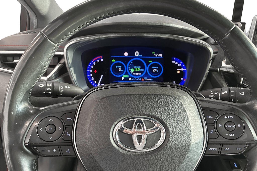 Vehicle Image 12