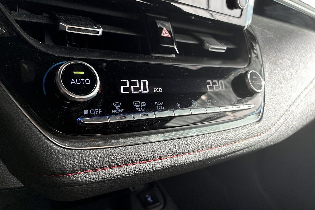 Vehicle Image 21