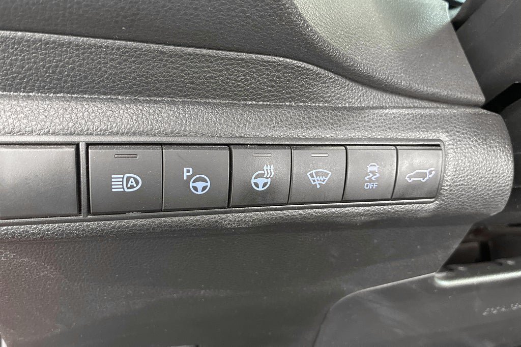 Vehicle Image 23