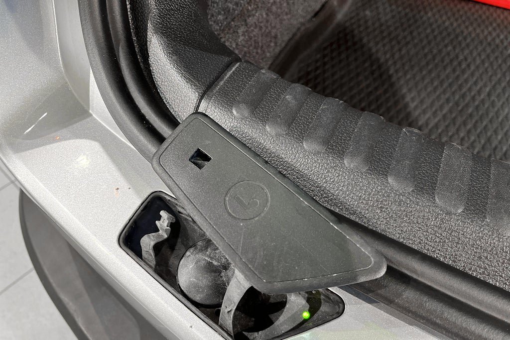 Vehicle Image 18