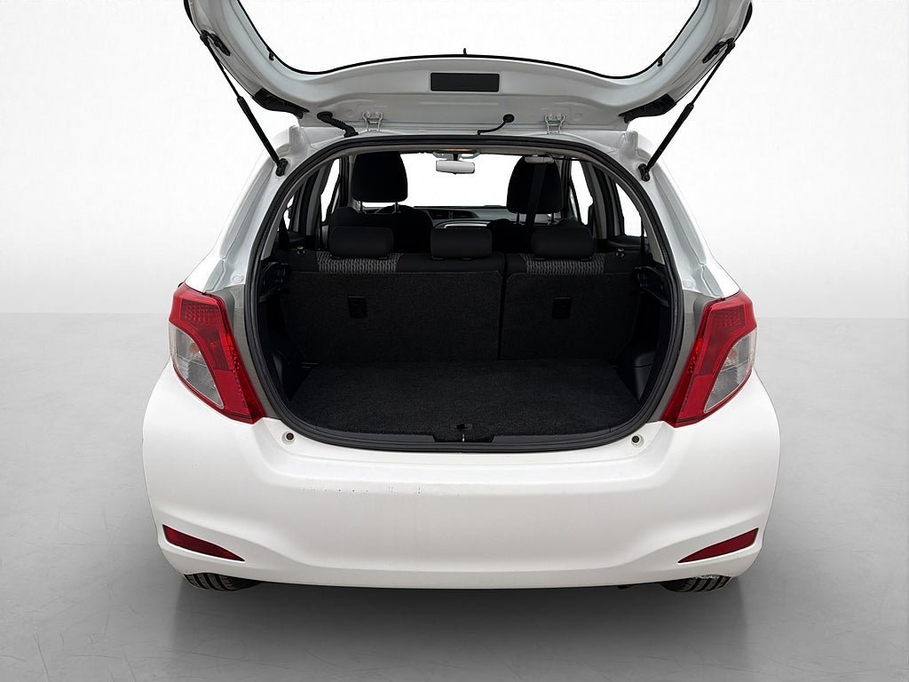 Vehicle Image 13