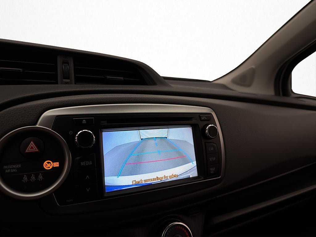 Vehicle Image 21