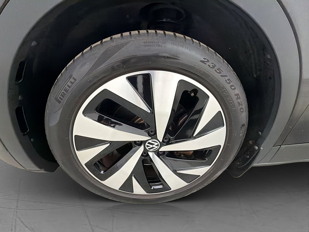 Vehicle Image 35