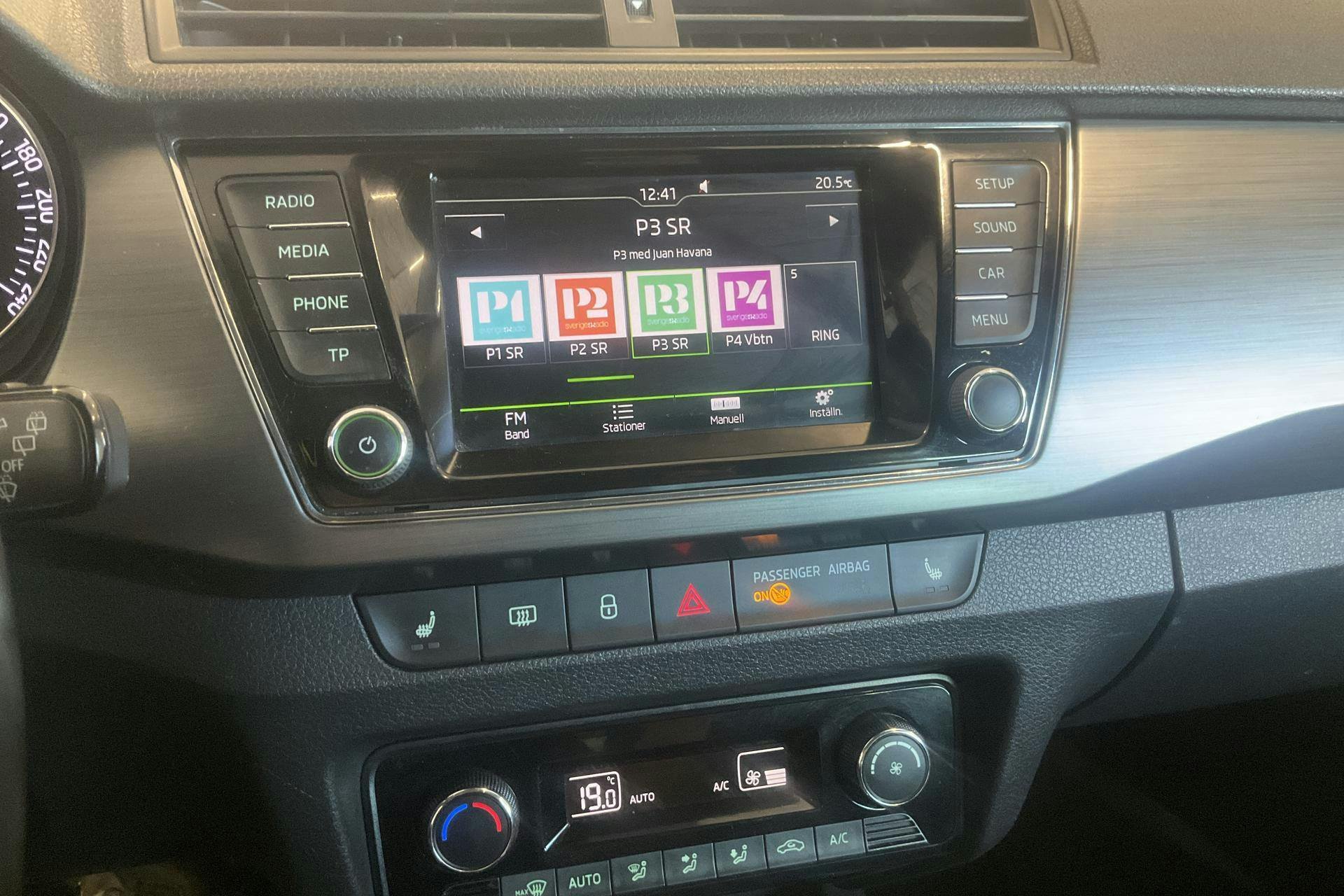 Vehicle Image 11