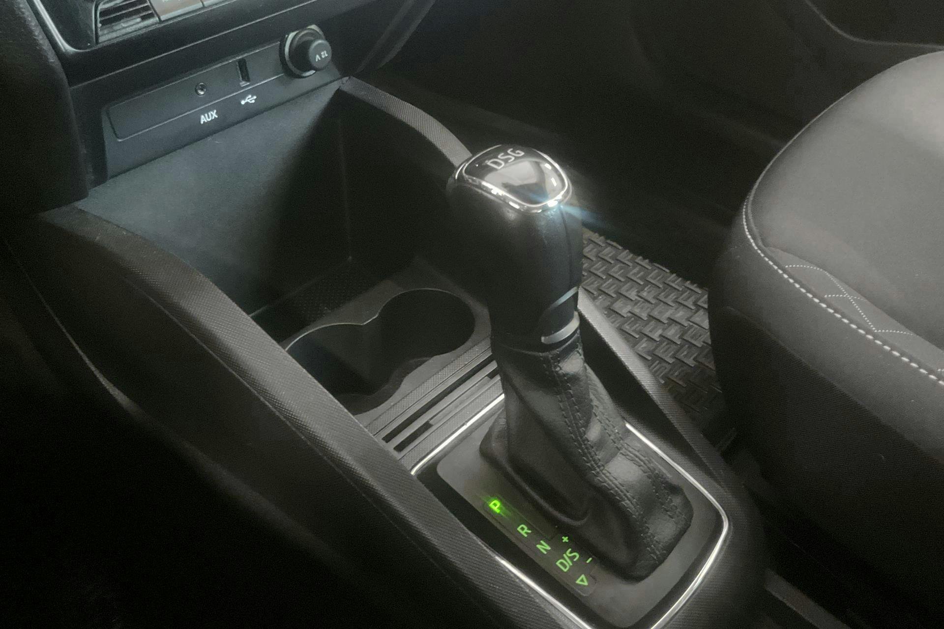 Vehicle Image 14