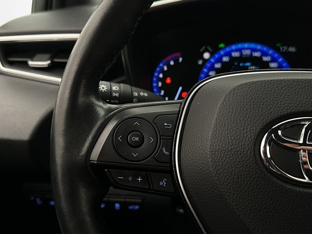 Vehicle Image 17