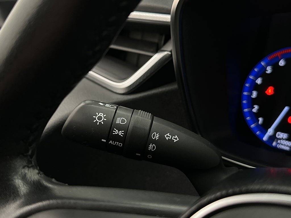 Vehicle Image 18