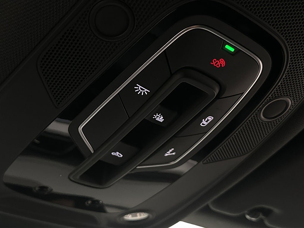 Vehicle Image 35
