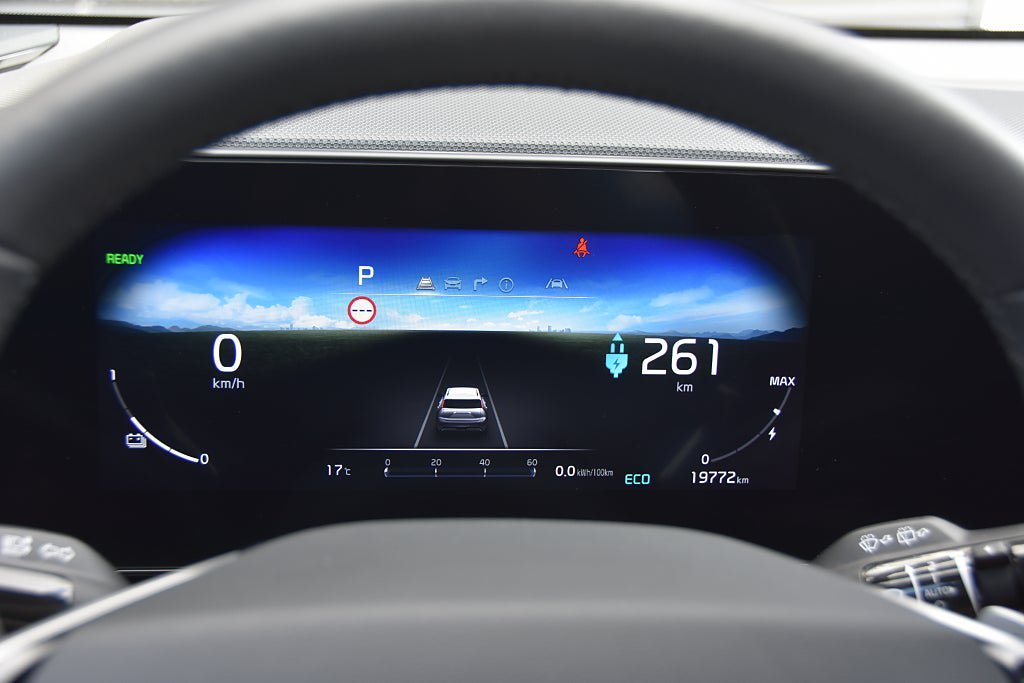 Vehicle Image 13