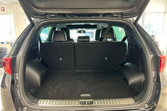 Vehicle Image 28
