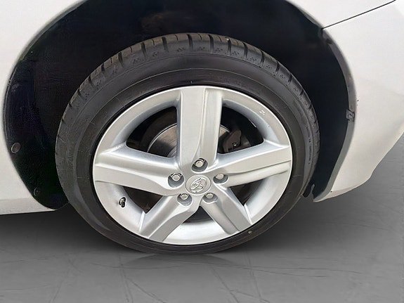 Vehicle Image 30