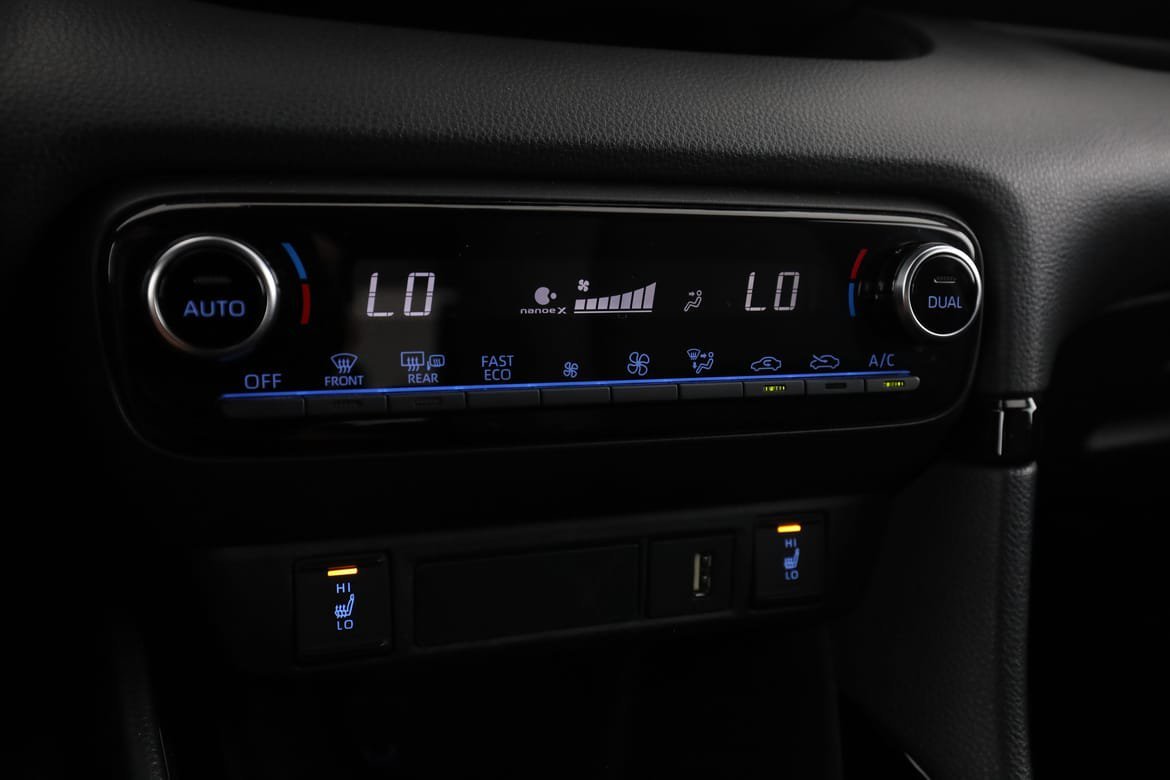 Vehicle Image 24