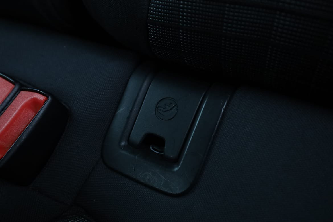 Vehicle Image 32