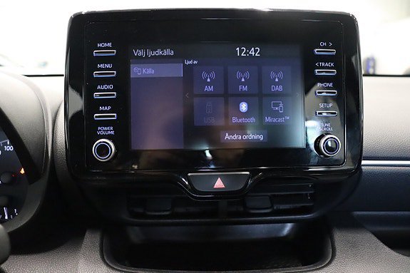 Vehicle Image 23