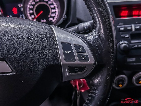 Vehicle Image 24