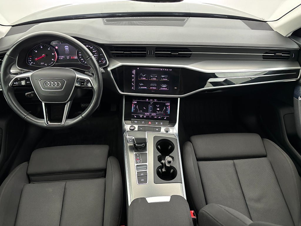 Vehicle Image 19