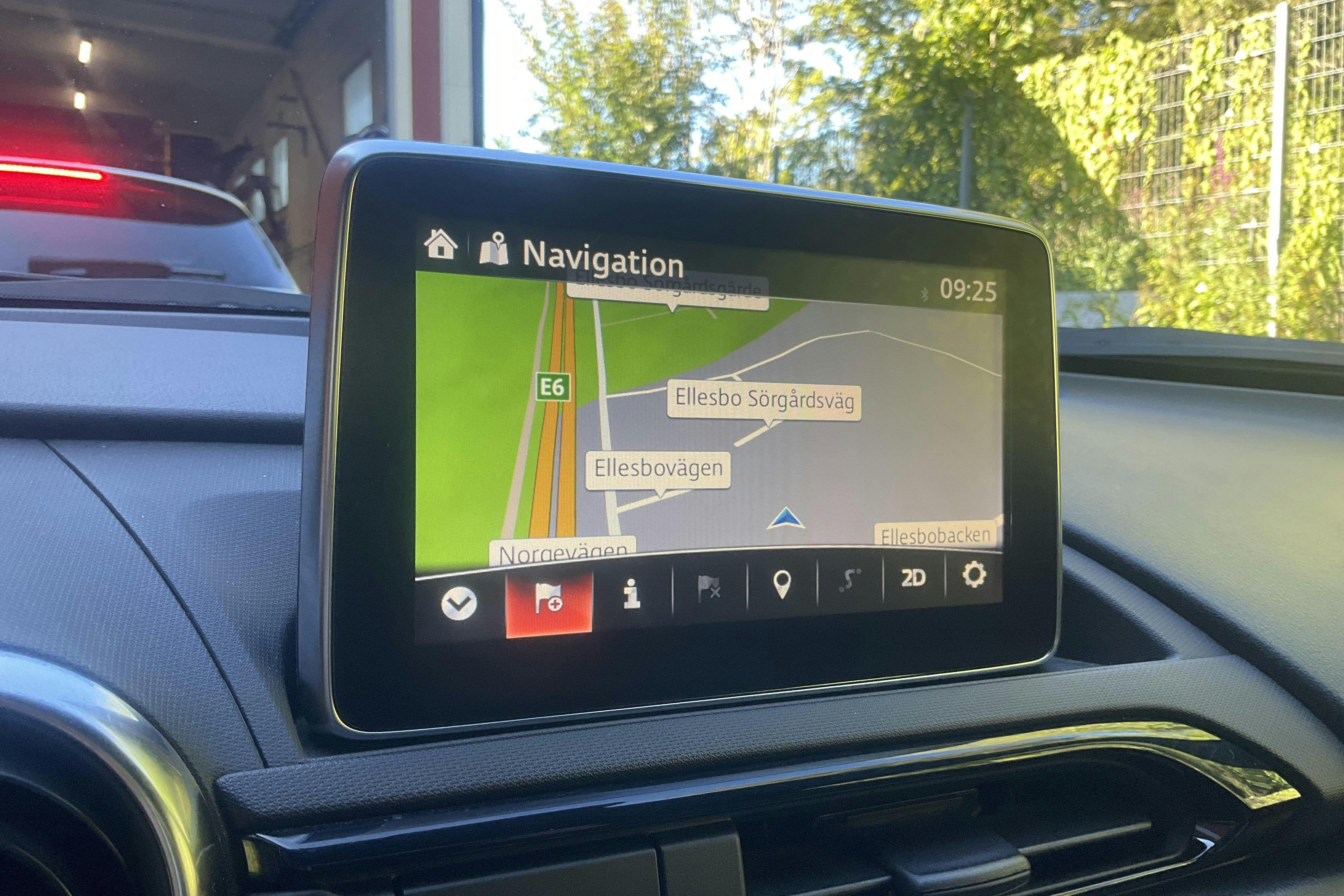 Vehicle Image 11