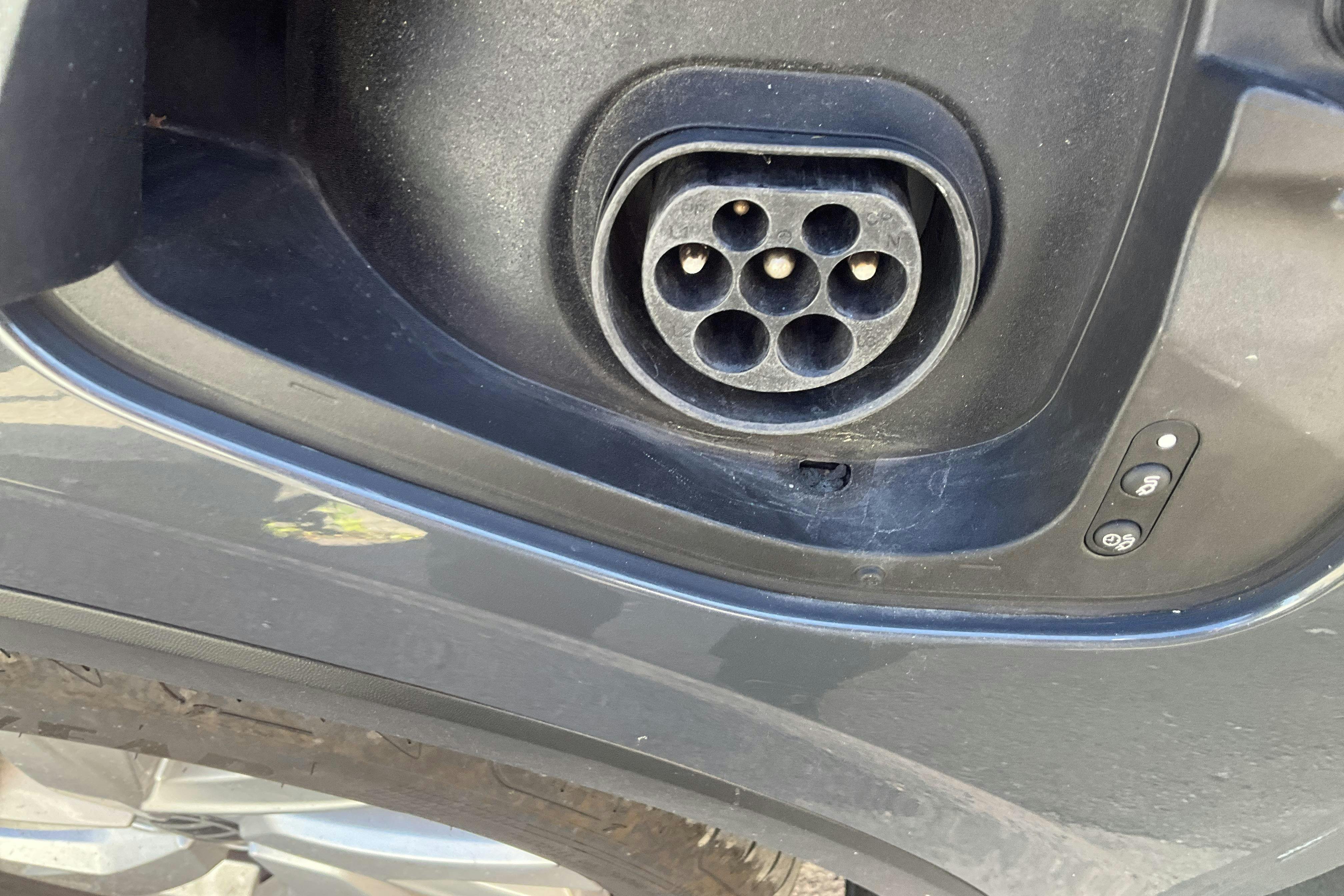 Vehicle Image 14