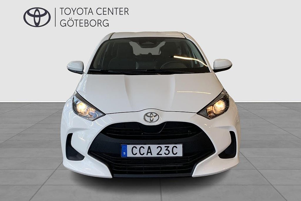 Vehicle Image 8