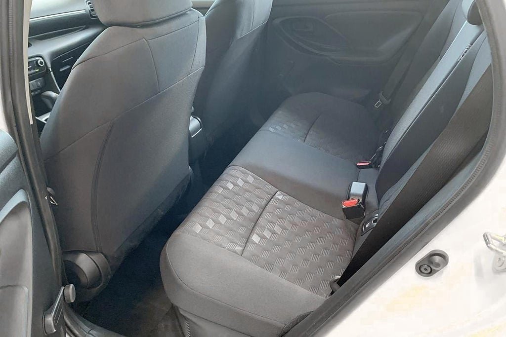 Vehicle Image 10