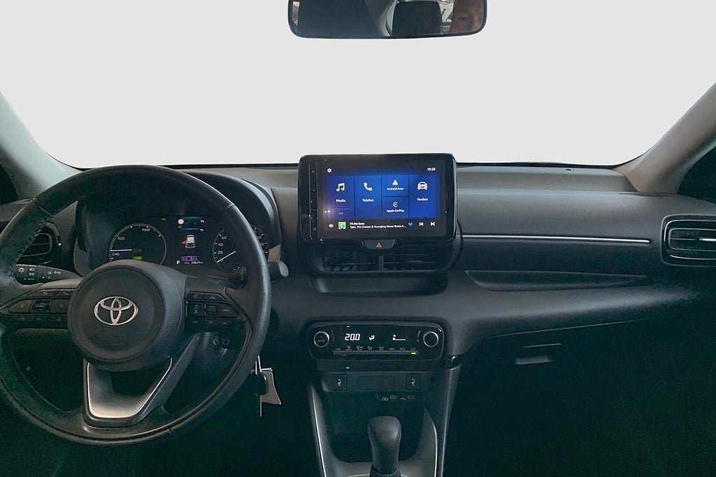 Vehicle Image 11