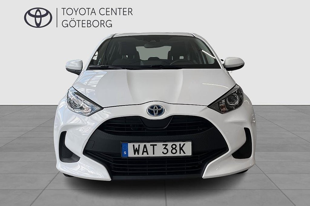 Vehicle Image 8
